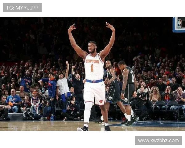 雷诺连场两双闪耀 国王队史第七位新秀书写篮板得分新章表现强势